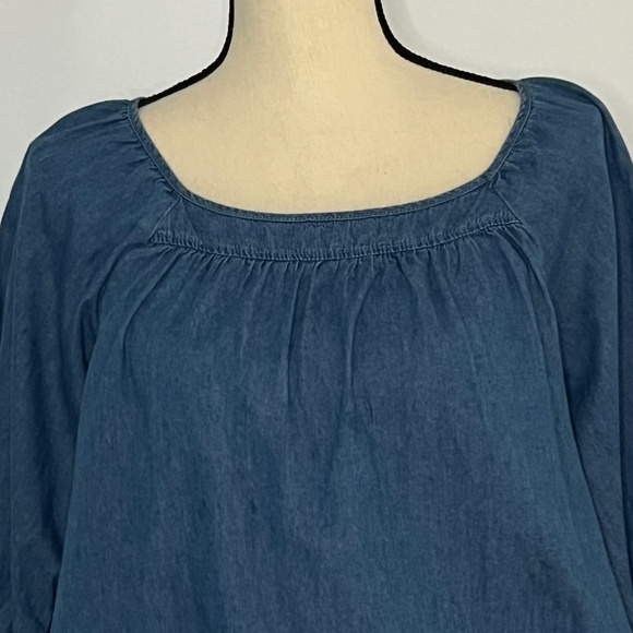 Tea Rose Chambray Smocked Waist Blouse Size Large - Picture 2 of 7